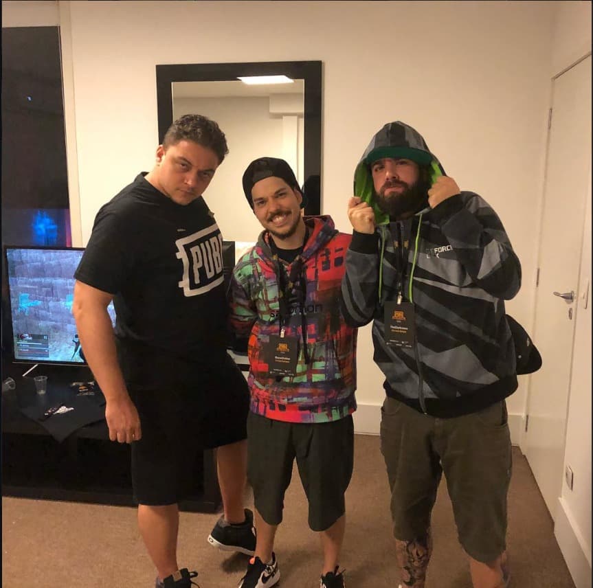 skip + stereo + the darkness — o trio da criticância do inguiça